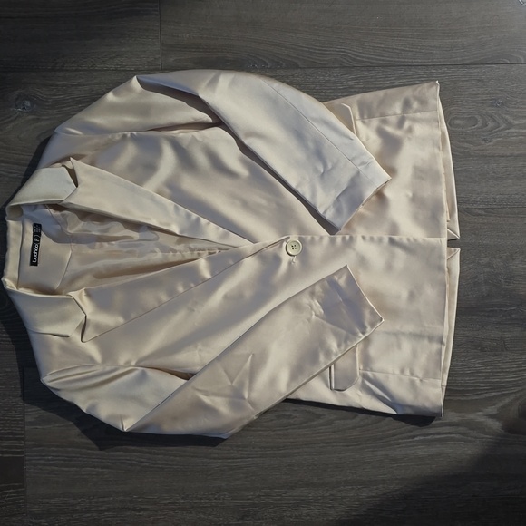 Satin Champange color longline blazer - Picture 3 of 4